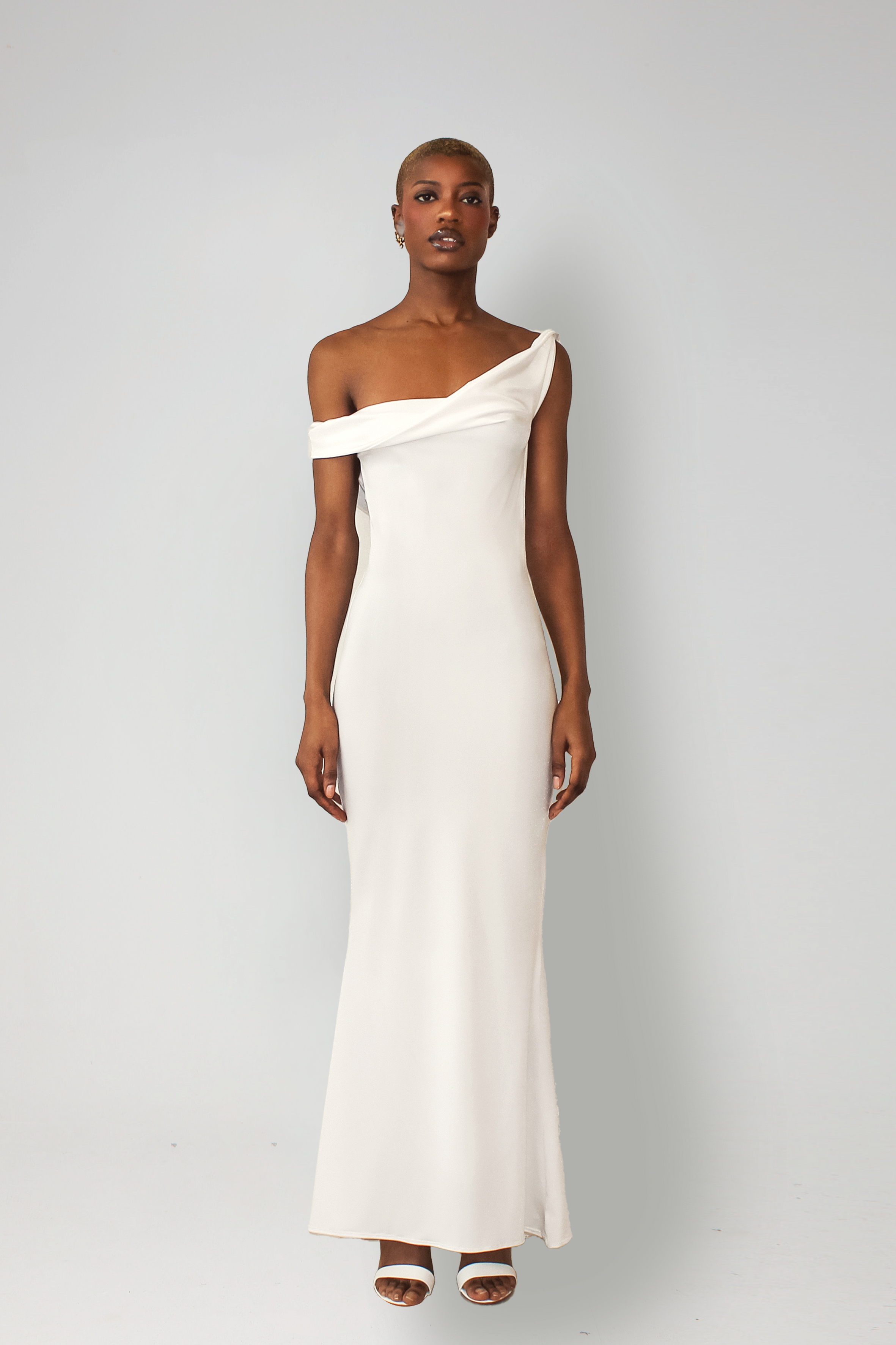 ASYMMETRIC TWIST MAXI DRESS IN WHITE Kade women ASYMMETRIC TWIST MAXI DRESS IN WHITE Kade women